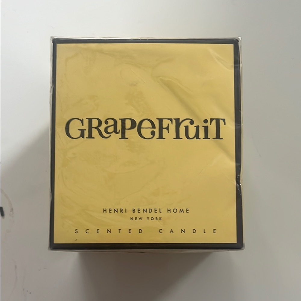 Henri Bendel Home Grapefruit Scented Candle